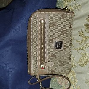 Dooney and Bourke small wristlet